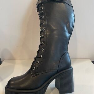 Shoe Dazzle Black Lace-Up Platform Combat Boots